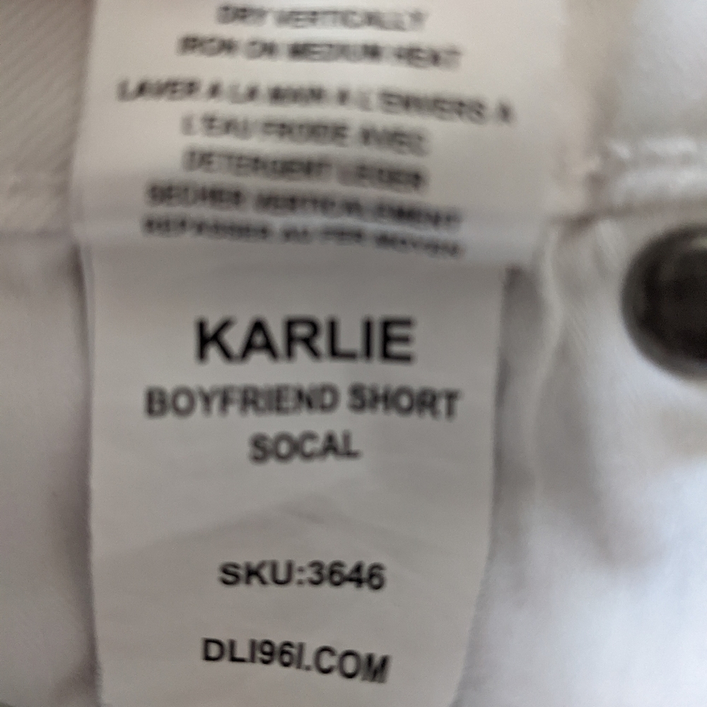 DL1961 Karlie Boyfriend Short Socal Size 28 - Picture 6 of 6